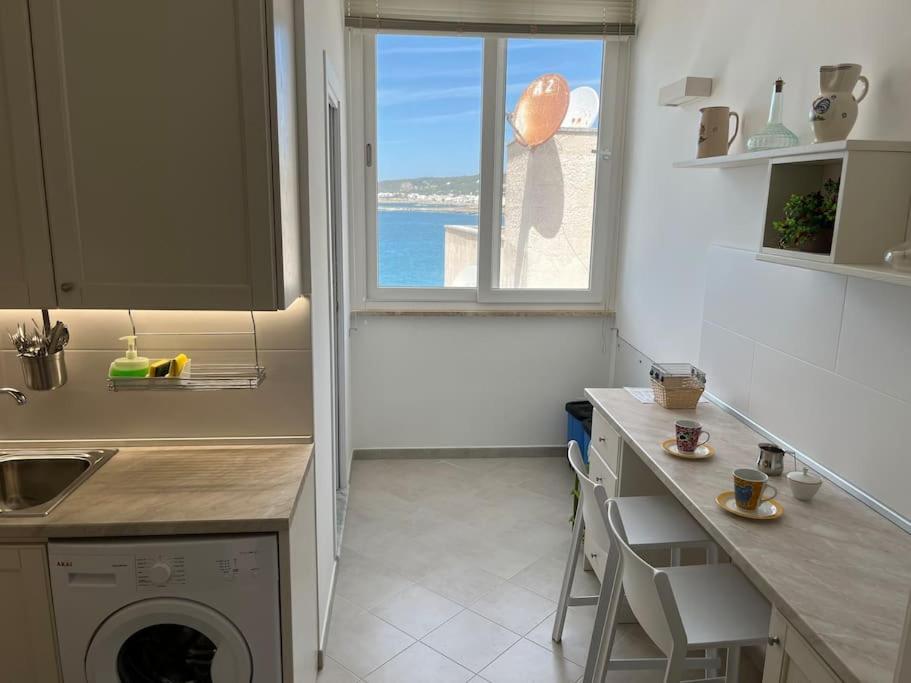La Terrazza Sul Mare Lägenhet Santa Maria al Bagno Exteriör bild